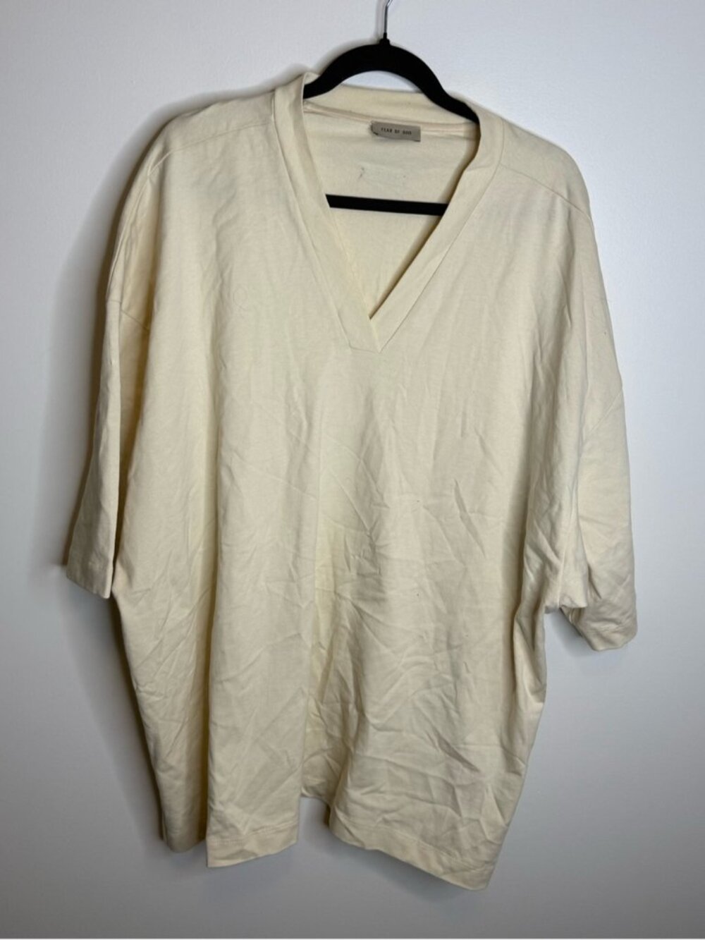 Fear of God Men's Cream V-Neck Short-Sleeve Sweater size XL